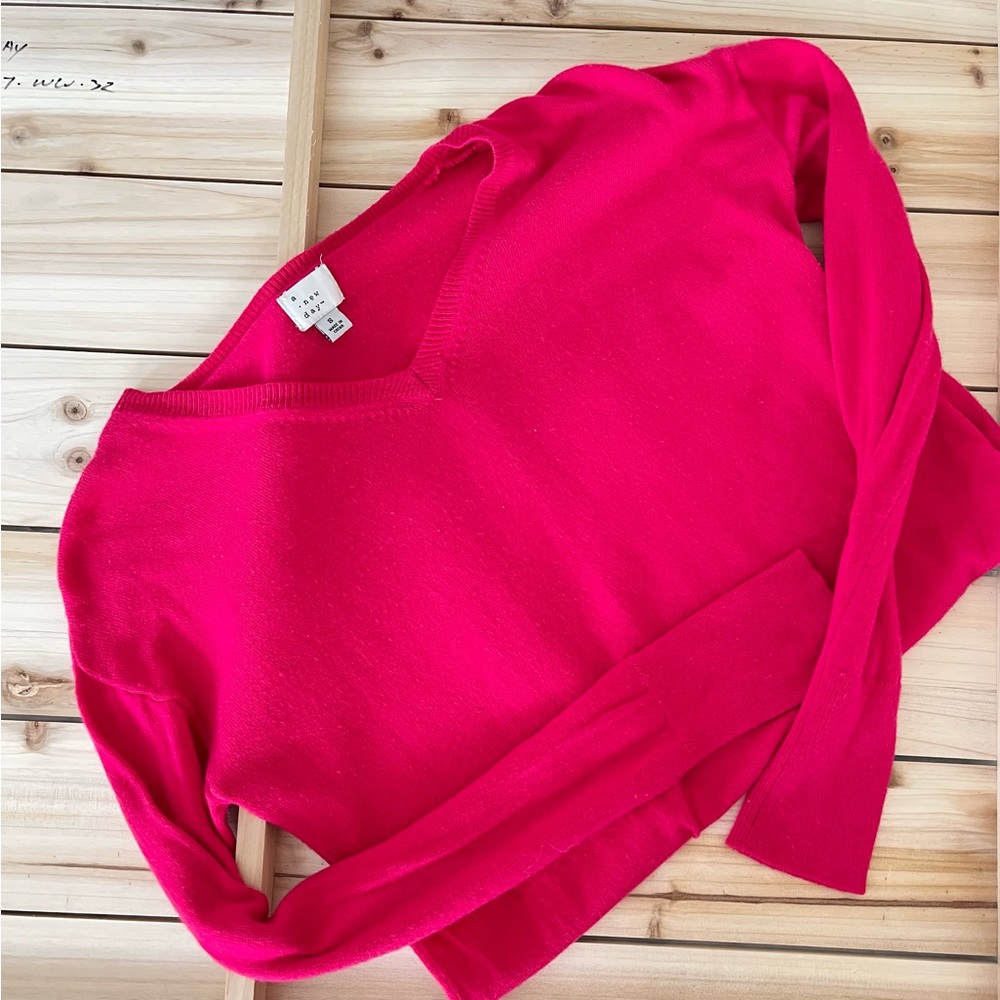 COPY - a new day hot pink longsleeve sweater, size S